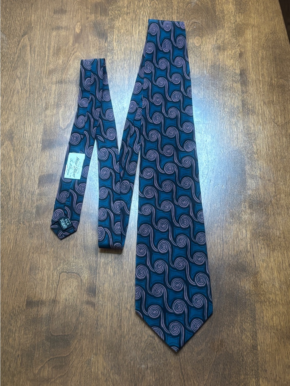 Men's Spiral Pattern Silk Tie